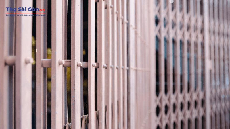 Thợ sửa cửa kéo tại TP.HCM và các tỉnh lân cận, có bảo hành 5 Cửa kéo công nghệ mới (cửa kéo không lá)