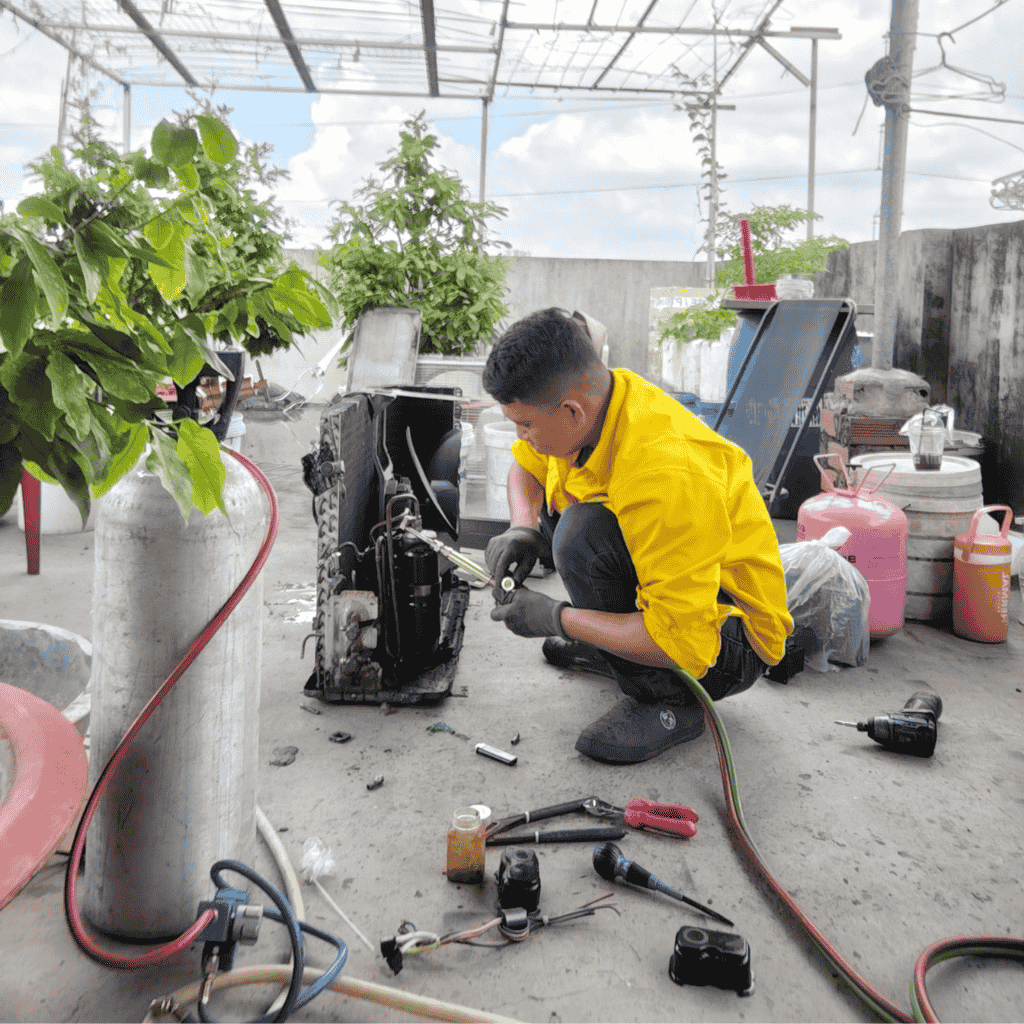 DỊCH VỤ SỬA MÁY LẠNH 7 DỊCH VỤ SỬA MÁY LẠNH 3